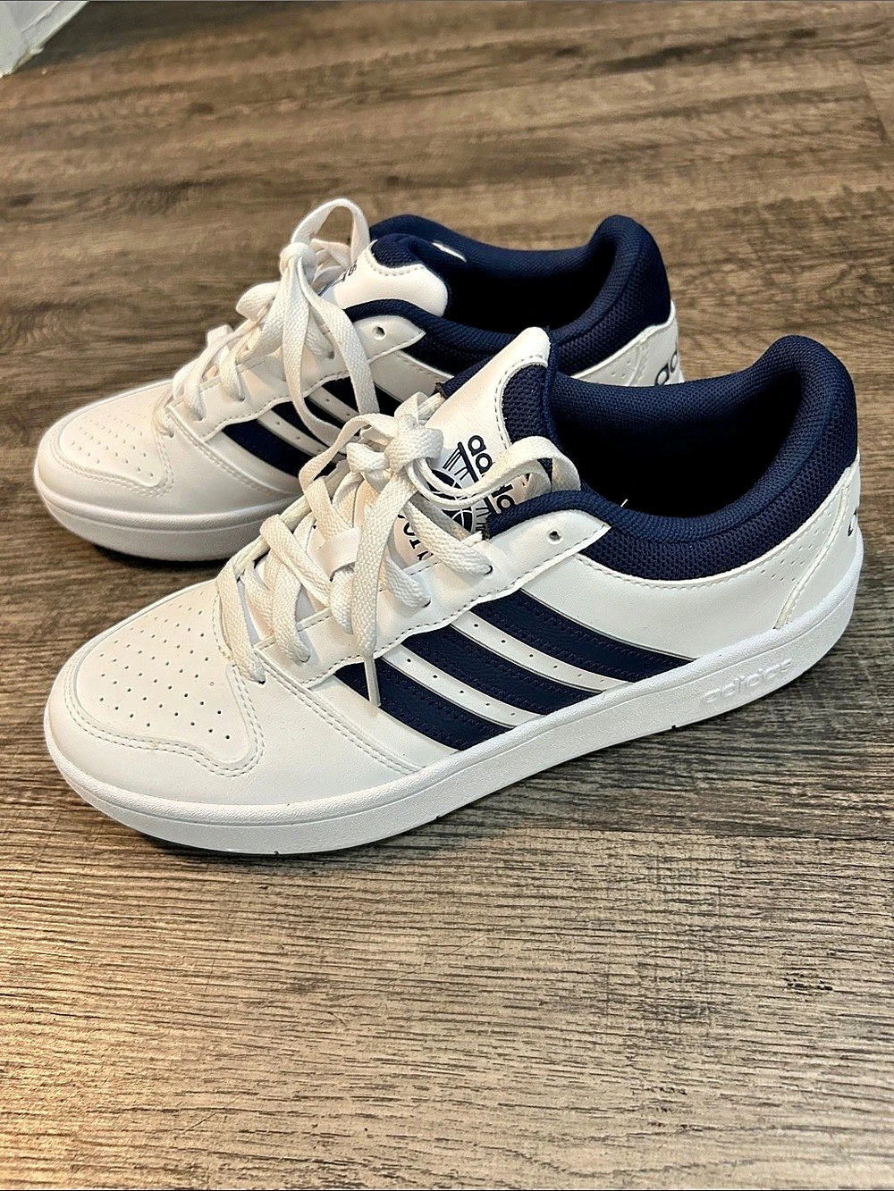adidas Forum Low Women's White & Blue US 8.5 Like New